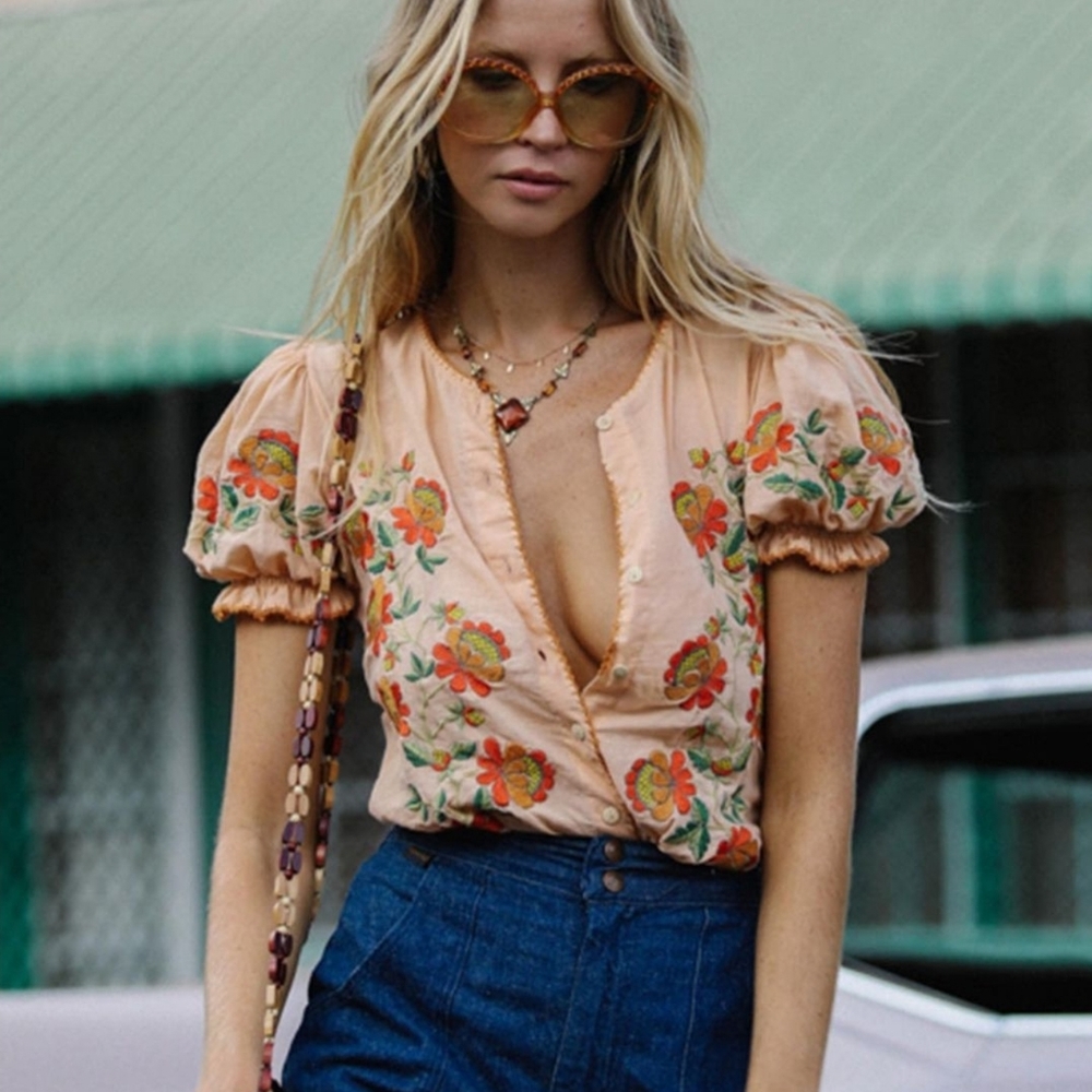 Chasing Unicorns Peach Floral Puff Sleeve Blouse
